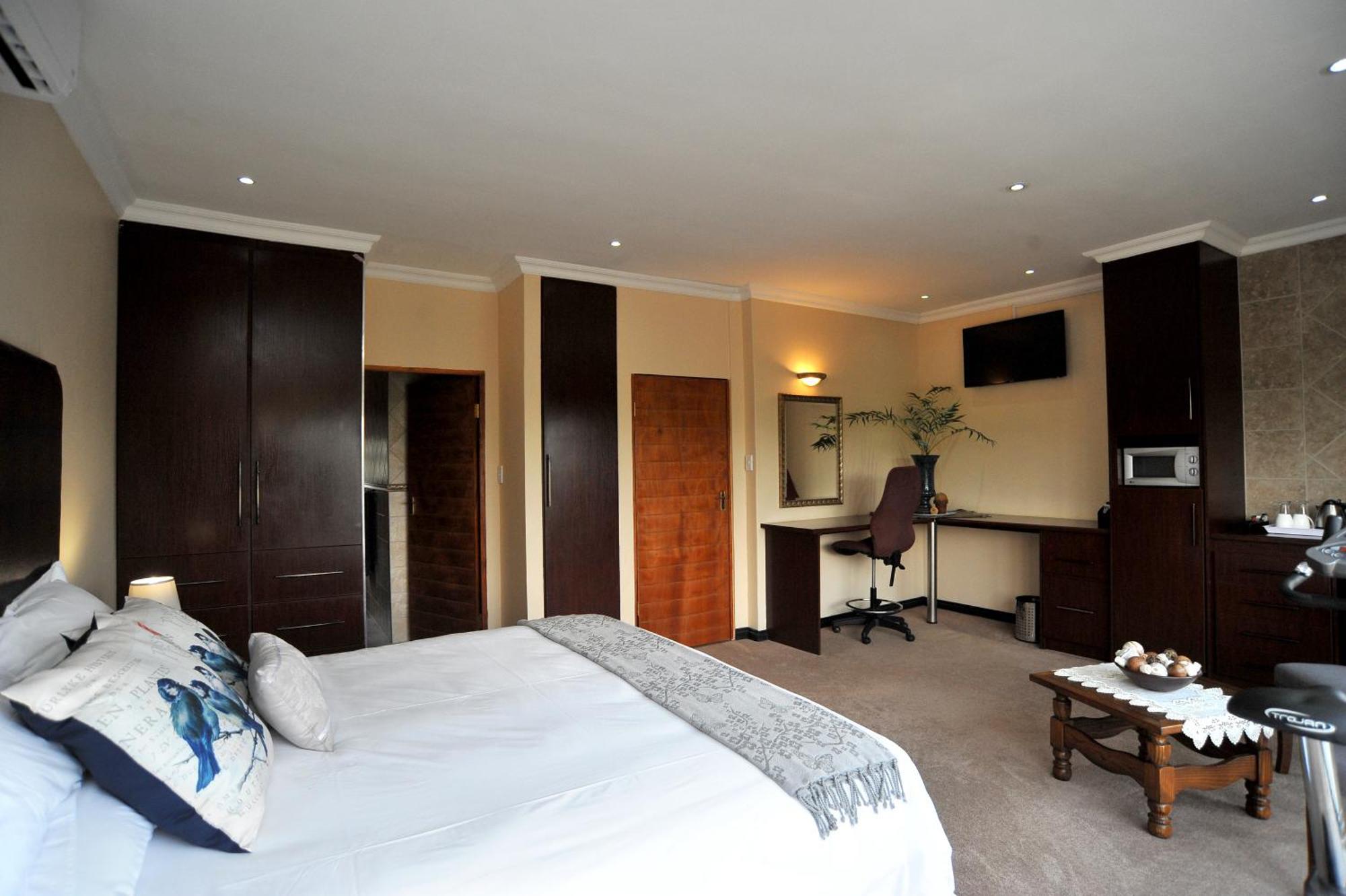 Sunset Manor Guest House Потчефструм Екстериор снимка