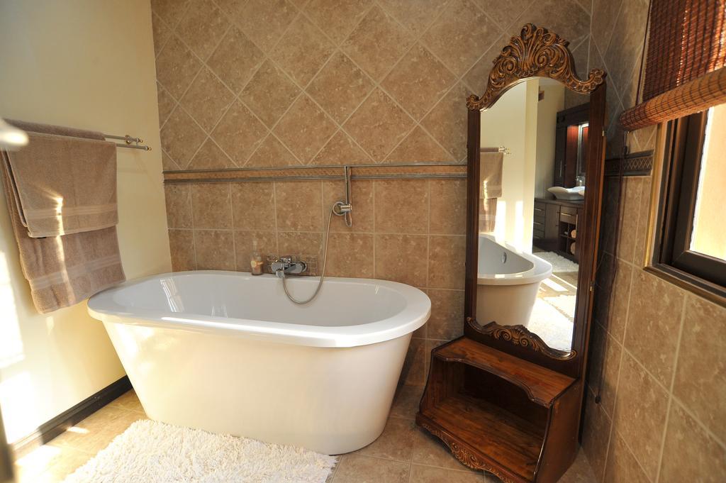 Sunset Manor Guest House Потчефструм Екстериор снимка