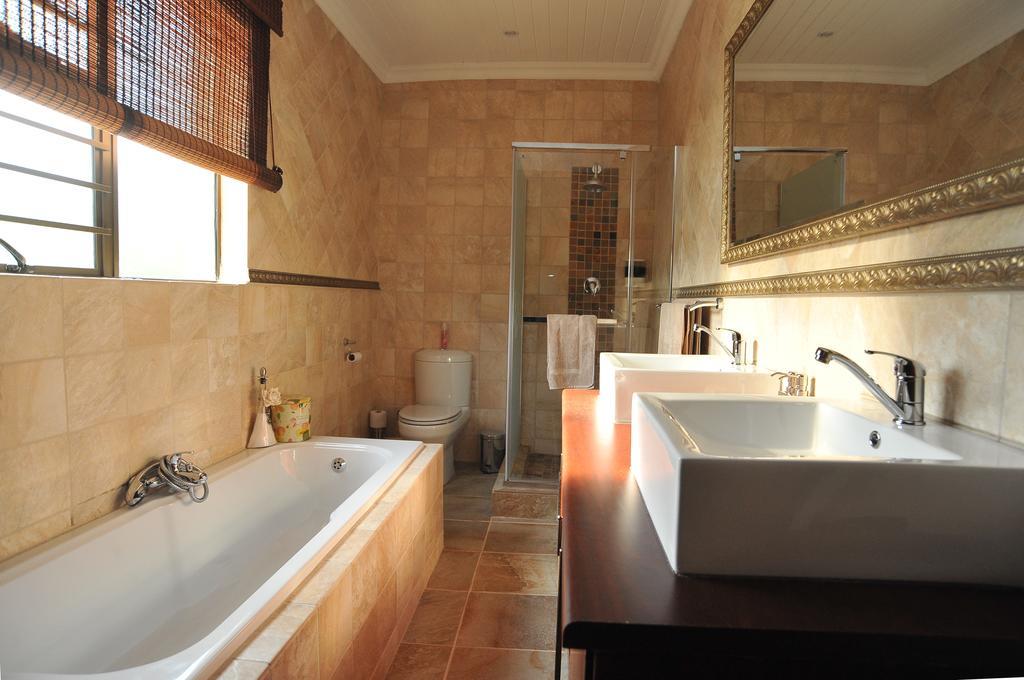 Sunset Manor Guest House Потчефструм Екстериор снимка