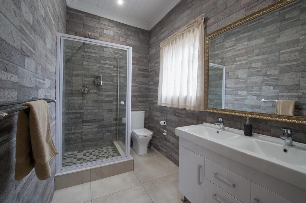 Sunset Manor Guest House Потчефструм Екстериор снимка